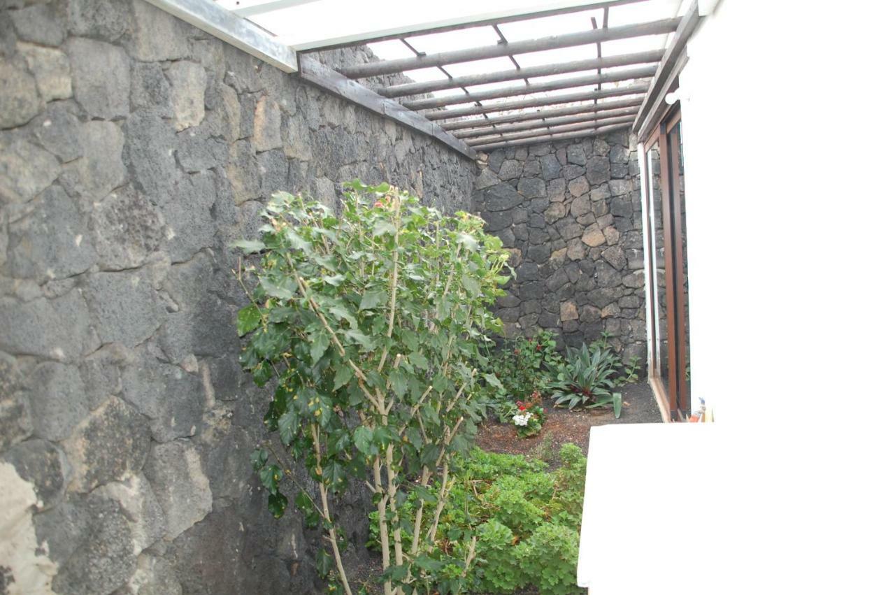 Villa Jupe Tias Exterior photo